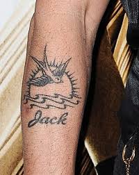 The crew of the black pearl were not in search of treasure but trying to return it to lift a curse on them, and. Complete List Of Johnny Depp Tattoos With Meaning 2020 Tattoo Girls Falsche Tattoos Tatowierungen