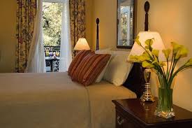 Planters inn has some thoughtful amenities, like wine and cheese each day, but they also charge a high rate for some others. Planters Inn On Reynolds Square Savannah Updated 2021 Prices