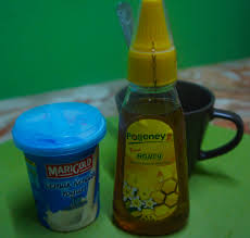 Selain bahan tersebut, bisa juga ditambahkan. Yogurt Dan Madu 2 Bahan Sahaja Diperlukan Untuk Diy Facial Mask Wanista Com