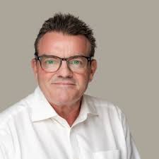 I stopped by this morning here in Galveston to drop off a Jamaica Beach  Police teddy bear at the location where 17 month old Hannah was killed