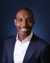 Round two! I'll be offering free headshots for black business owners this  coming Sunday, June 14th as well. Click the link in my bio to register!