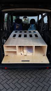 Ein ausziehbett an der linken seite (liegefläche 2,0 m x 1,13 m) mit 60 mm starken matratzen. 7 Ausziehbares Bett Ideen Wohnmobil Umbau Kastenwagen In Wohnmobil Umbau Campingideen