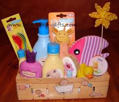 Whatever the need they'll be sure to use this baby gift for years to come. Cheap Baby Gifts Low Budget Gift Ideas For Newborn Babies
