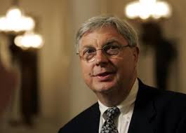 STATE SENATOR ANNOUNCES BID FOR GOP GOVERNOR NOD