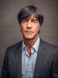 Cheers for communication and mobility, joachim löw! Jogi Low
