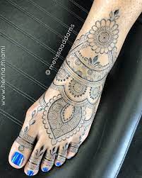 Henna Style Foot Design In Jagua Henna Style Foot Henna Tattoo Styles