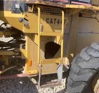 Cat 928G Left/Driver Step - Used | P/N 1322339