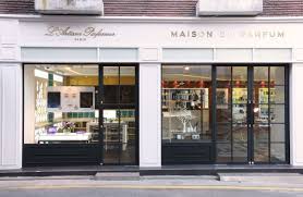 Maison De Parfum Store By Geo Logic Seoul South Korea 18 Maison De Parfum Store By Geo Logic Seoul South Korea Design Shelf Lighting Ceiling Lights