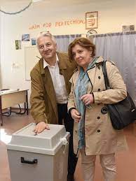 Átállt sóról zeolitra a főkert. Igy Szavaztak Politikusaink Mfor Hu