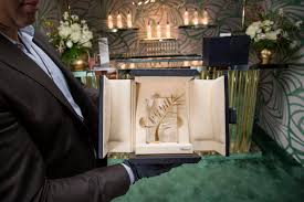 Jun 15, 2021 · so who might have the edge if nienaber is paired with dechambeau at torrey pines this week? It S The 60th Birthday For The Cannes Film Festival S Palme D Or Trophy Made By Chopard 680 News