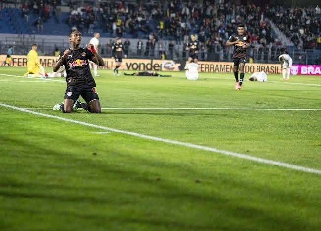 Bragantino vence a Chapecoense por 3 a 0 pela 33&ordf; rodada do Brasileir&atilde;o - VAVEL Brasil