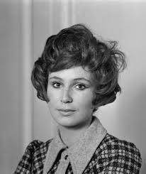 Joanna Mccallum's Instagram, Twitter & Facebook