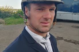 Simon jumps for joy with Grand Prix win