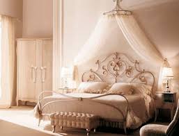 The major advantage of the canopy bed sets is that they are very helpful to improve the appearance of the bedroom. Beautiful Canopy Bed Designs To Turn Your Bedroom Into A Fantasy Wonderland