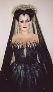Diana Damrau As The Queen Of The Night Diana Damrau Is A German Soprano Opera Singer Opera Singers The Magic Flute Costume Design
