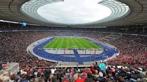 Hertha bsc forciert den auszug aus dem berliner olympiastadion. Interior Berliner Olympiastadion Berlin Alemania Capacidad 76 065 Espectadores Equipos Locales Hertha Bsc Berlin Berlin T Stadium Arenas Basketball Court