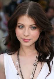 Purple is a remarkable shade for green eyes to and no a great style of persons are dying there hair ginger or purple on the 2d. Google Image Result For Http Fashionista Com Images Michelle 20trachtenberg 2 Hair Pale Skin Brown Hair Green Eyes Green Hair