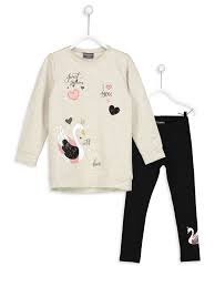 Kugu Baskili Sweatshirt Ve Tayt 8s4254z4 355 Lc Waikiki Kids Winter Outfits Kids Sweatshirt Kids Pajamas