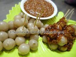 Resep cilok dari @carol090917 terimakasih kak. Resep Cilok Bandung Kenyal Empuk Bumbu Kacang Resep Masakan Indonesia Resep Ide Makanan