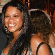 Stephanie Minick (@GigglesATL)