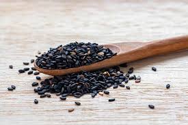 Black seed oil is a highly concentrated oil that is derived from black cumin seeds, which also go by the most effective way of applying black seed oil for hair growth is to follow the simple instructions below. How To Use Black Sesame Seeds For Gray Hair Loved By Curls
