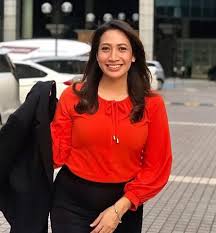 Varat lejupielādēt grāmatu hikayat amir hamzah (3): Spotted Tv Newspresenter Ezreena Amir Hamzah Donning Our Orange Puff Sleeves Nursing Blouse For A Gorgeous Work Style 9monthsmaternity Mat Baju Hamil