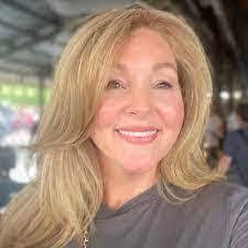 Stacy Hoots's Instagram, Twitter & Facebook