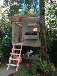 Weitere Ideen Amazing Tiny Baumhaus Kinder Architektur Modern Luxury Baumhaus Amazing Architektur Baumhau Baumhaus Kinder Kinder Spielhaus Garten Baumhaus