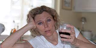Purple nose due to alcohol. How Does Alcohol Affect The Way You Look Liver Doctor