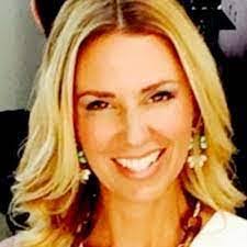 Stacie Nowlin's Instagram, Twitter & Facebook