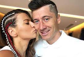 Kinney was, unfortunately, killed in a plane crash on september 11, 2001. The Lewandowski Family Will Have A Second Child So Congratulated Celebrities Wags And Athletes