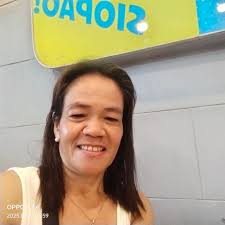 Peace, waterfalls, and island air. Kauai, you get me. 🤙🏼