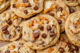 Take a small cookie scooper and drop cookies evenly on tray aligned peggy woods from houston, texas on january 24, 2021: Kitchen Sink Cookies No Refrigeration Tastes Of Lizzy T