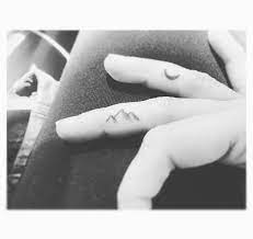 Ink Tattoo Tiny Tattoo Finger Tattoo Mountain Moon Wanderlust Travel Tiny Tattoos Diy Tattoo Finger Tattoos