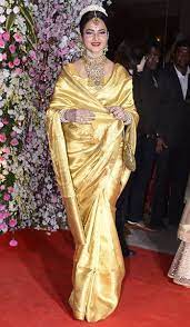 The Stars Who Brightened Up Neil Nitin Mukesh S Wedding Reception Hauterfly Bollywood Designer Sarees Saree Look Saree Trends