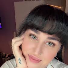 Is there an easier way to dip Oreo balls do that they look better then this?