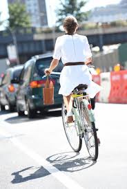 Bike Street Style At New York Fashion Week Ss17 City Bike Style New York Fashion Week Street Style Bicycle Chic