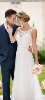 Hey ihr, wie ihr bestimmt wisst, läuft vib ja jetzt schon eine weile ohne lisa. Die 290 Besten Ideen Zu Hochzeitskleid Blumen Hochzeit Hochzeitskleid Kleider Hochzeit