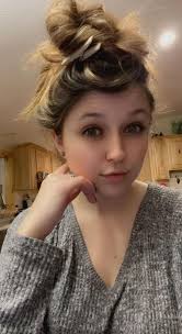 Someone just sent me this hairstyle and asked if I could make it here in  the Uk, she want to make the first one while her daughter makes the second  one 😩