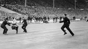 Sydney fc vs central coast mariners. Throwback Thursday Everton V Sheffield Wednesday Fa Cup Final May 14th 1966 Paste