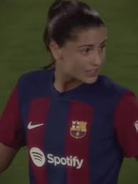i think i can fight jill bc she only has one knee rn… #fyp #woso  #fcbarcelona #barcelonafemenino #janafernandez #barcelonafemini #jillroord