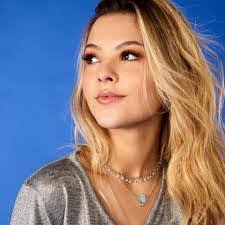 Leticia Jacobsen's Instagram, Twitter & Facebook