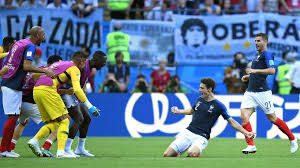 Une rencontre disputée à bruges le 25 juin 2000. La France Se Qualifie Pour Les Quarts De Finale Dfb Deutscher Fussball Bund E V