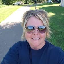 Michelle Huth (bmhuth)