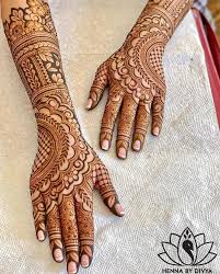 The Crimson Bride On Instagram Such Gorgeous Back Hand Mehendi Design Bethecrimso Dulhan Mehndi Designs Latest Bridal Mehndi Designs Bridal Mehndi Designs