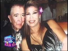 Desde muy joven dio muestras de su inspiración y facilidad para la música y la composición de canciones. La Ultima Mujer De Roberto Cantoral Salio A La Luz Youtube