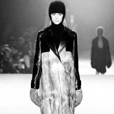 ELLY SIMON (@thellysimon)