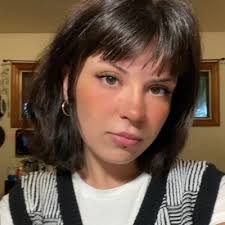 Anna Flora (@anna_annabanana)