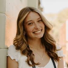 Lindsey Bowers's Instagram, Twitter & Facebook