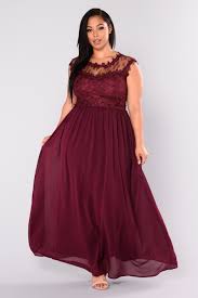 57 Plus Size Holiday Dresses That Will Make You Look Forward To Seeing Your Family